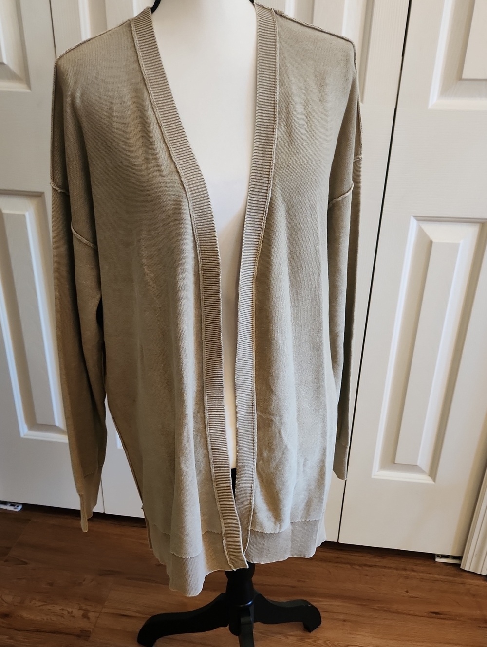 Attitudes by Renee Taupe Open-Front Womens Cardigan